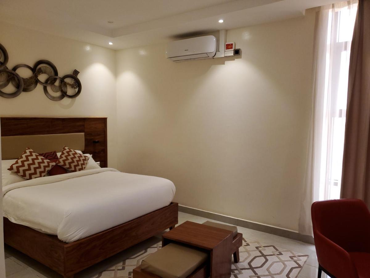 Millennium Terrace Hotel Kampala Esterno foto