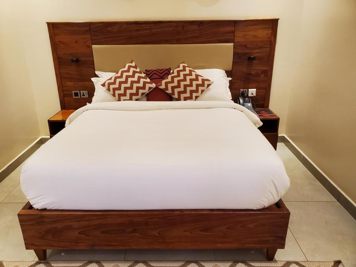 Millennium Terrace Hotel Kampala Esterno foto