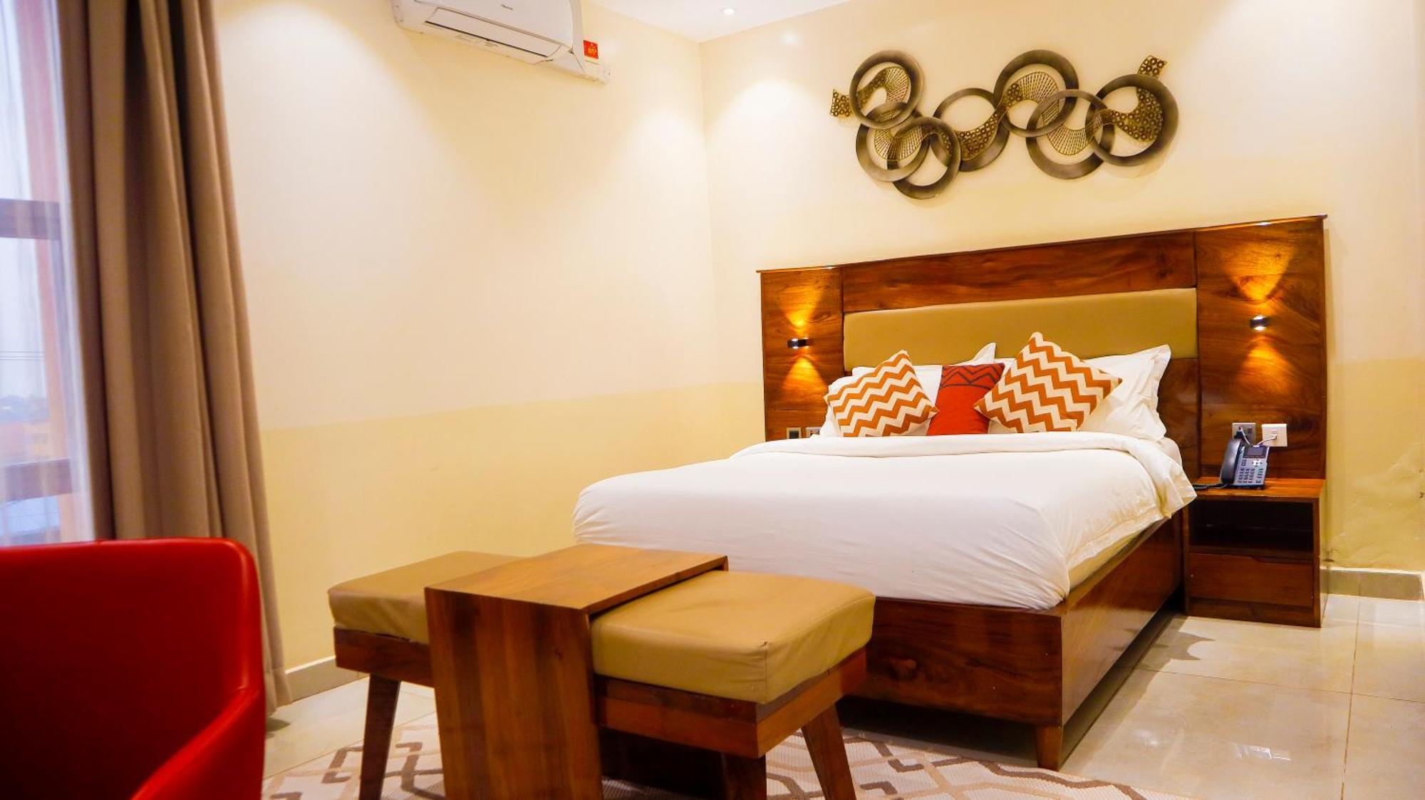 Millennium Terrace Hotel Kampala Esterno foto